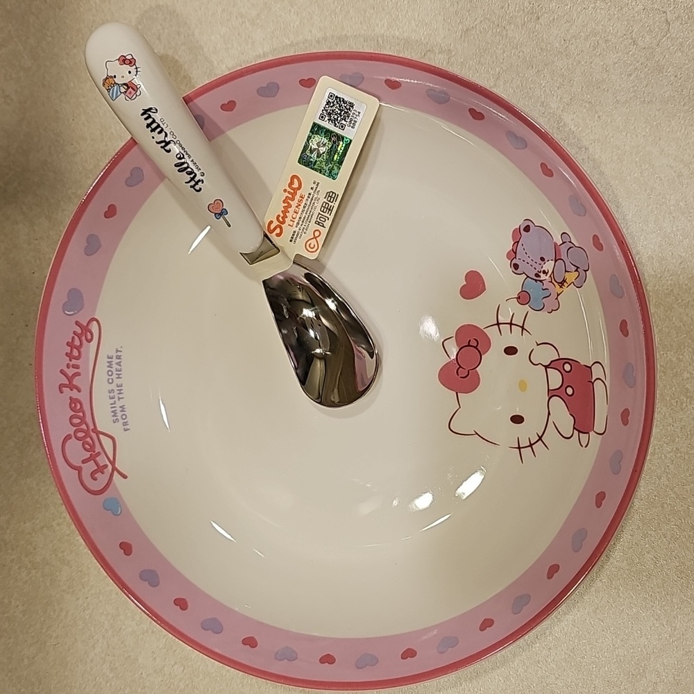 Hello Kitty Sanrio 8" Bowl and Spoon Set